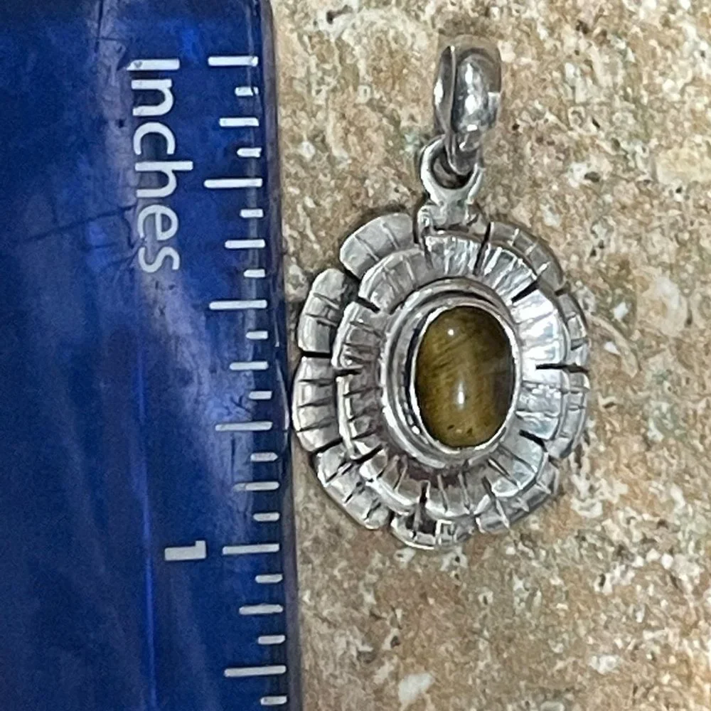 VINTAGE STERLING SILVER DOUBLE FLOWER BEZEL FRAME TIGERS EYE CABOCHON PENDANT - Picture 4 of 4